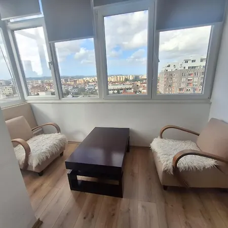 Deluxe Near Center Double Or Twin Bed Apartament