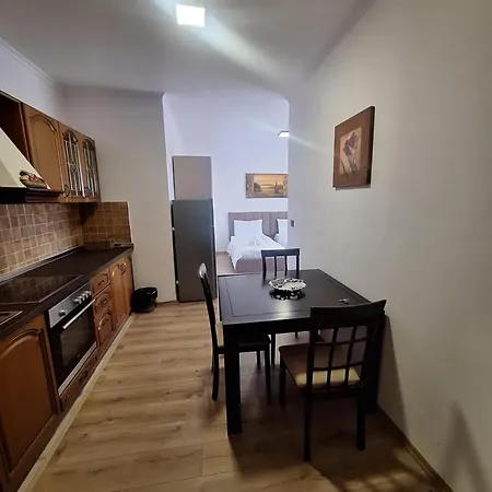 Deluxe Near Center Double Or Twin Bed דירה *