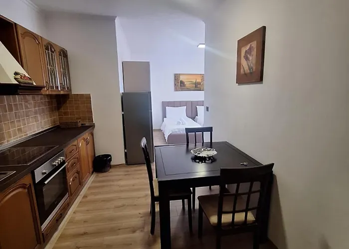 Deluxe Near Center Double Or Twin Bed Apartamento *
